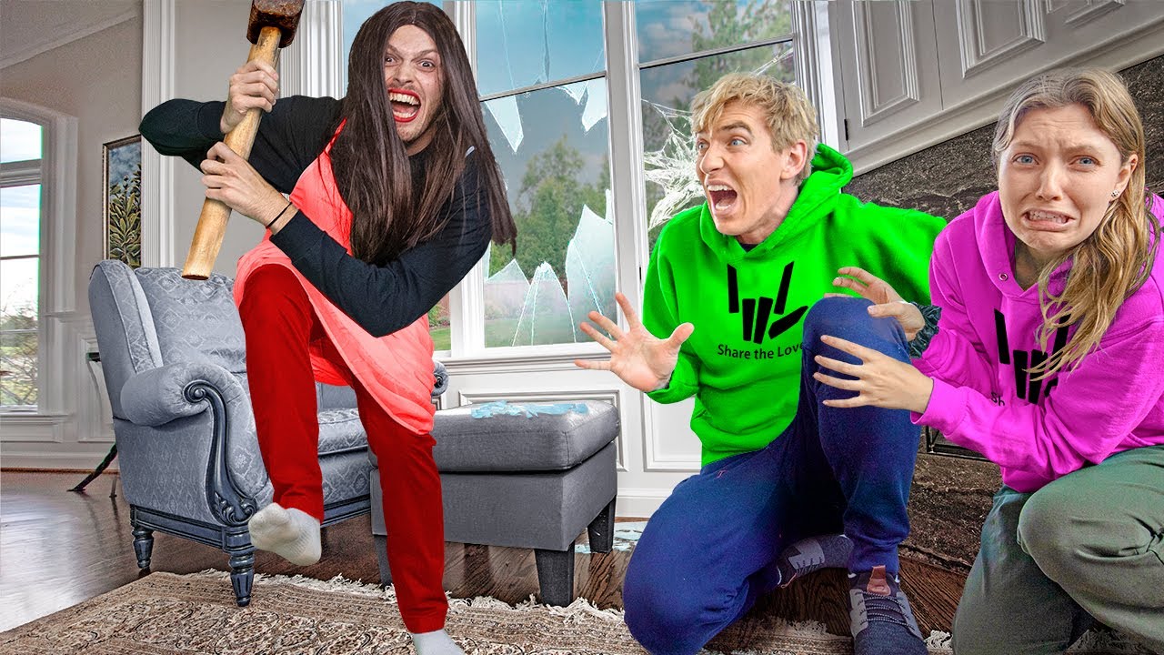 CRAZY EX GIRLFRIEND BROKE INTO STEPHEN SHARER HOUSE