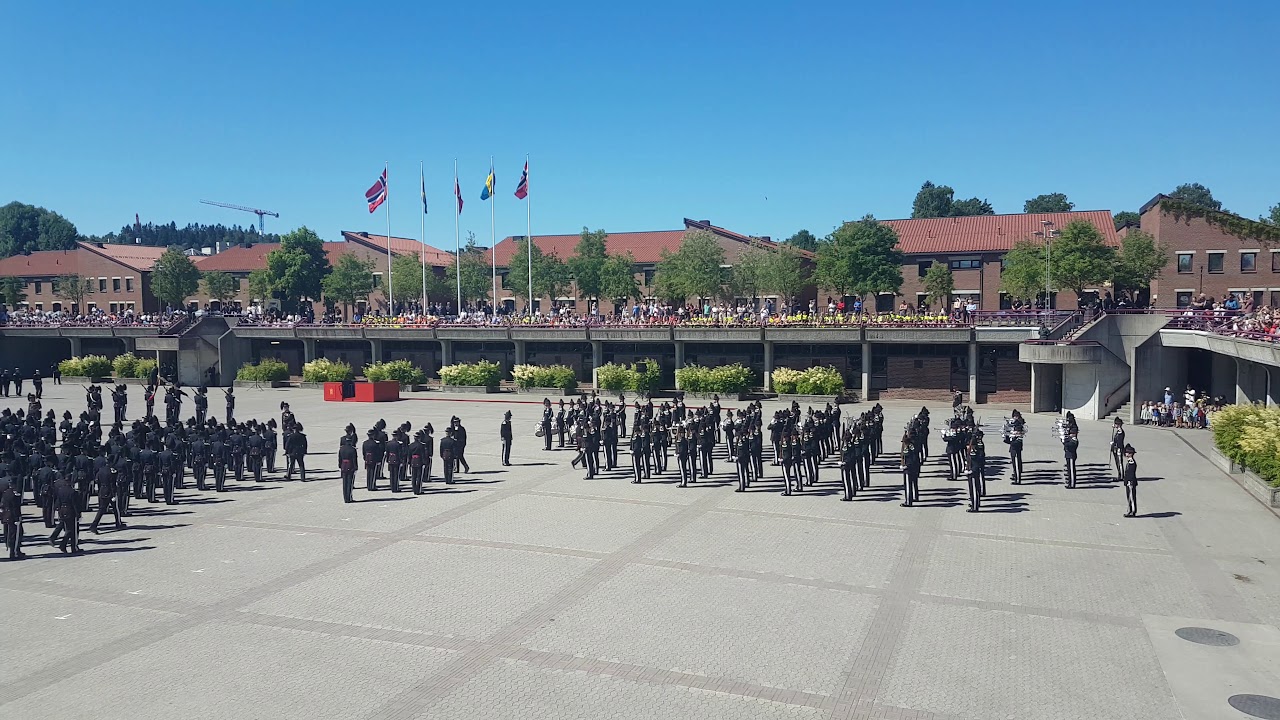 Hans Majestet Kong Harald inspeksjon av Gardistene 2018