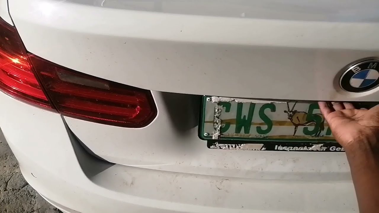 break light replacement on my BMW F30. easy steps
