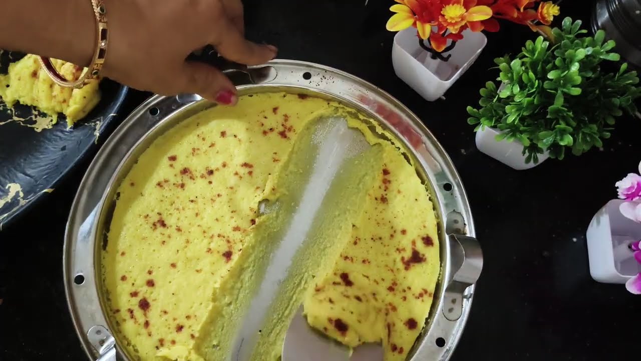 આ શું લોચો થઈ ગયો 🤔#song #food #surat #locho #suratifood 