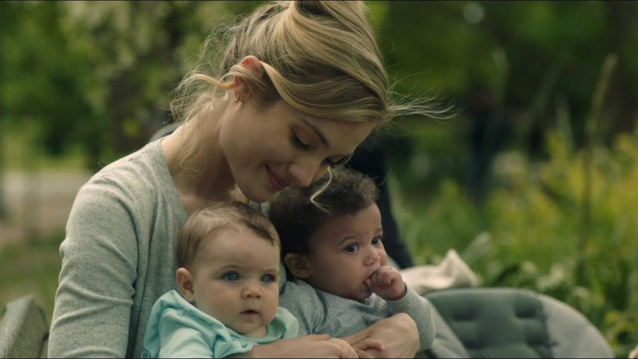 اكتشفت بعد ولادتها بأنها كانت حامل بطفل صديقتها | ملخص فيلم switched before birth