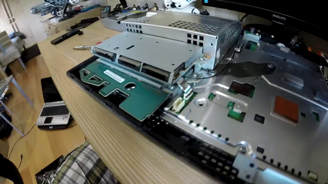DÉMONTAGE ET RÉPARATION YLOD PS3 60 GB