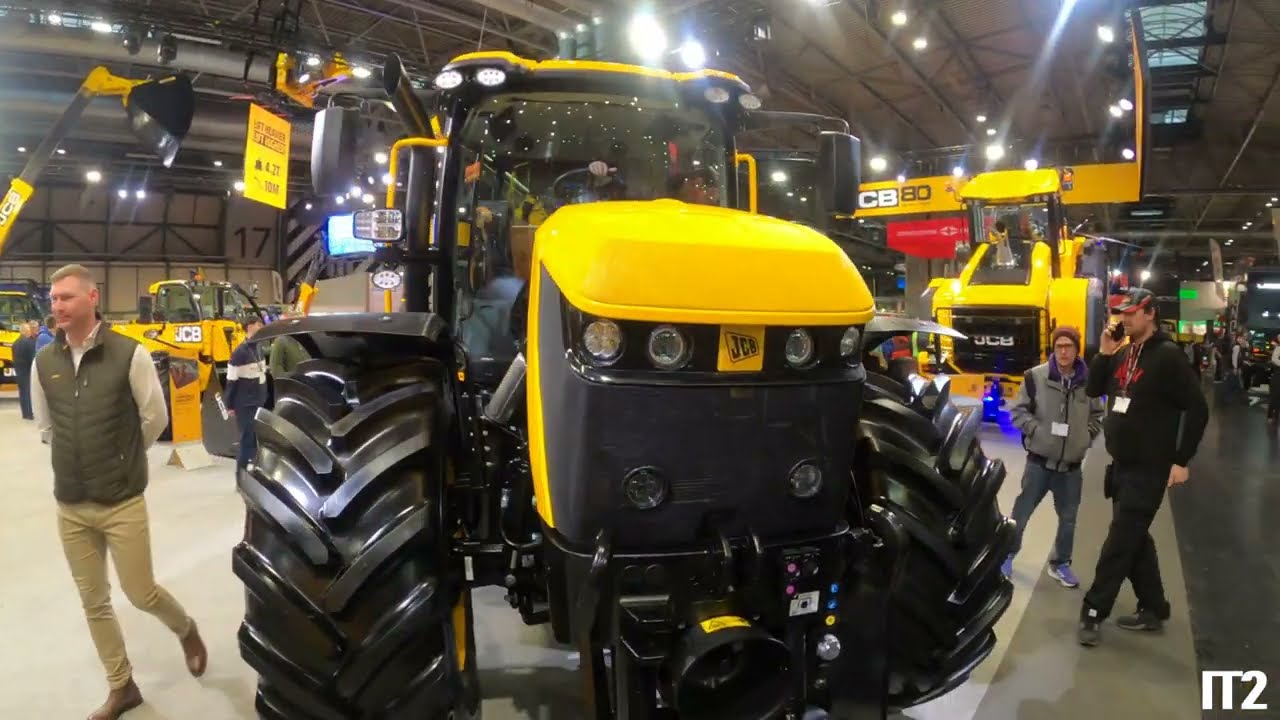 2025 JCB Fastrac 4220 Icon 6.6 Litre 6-Cyl Diesel Tractor (235 HP) LAMMA Show 2025