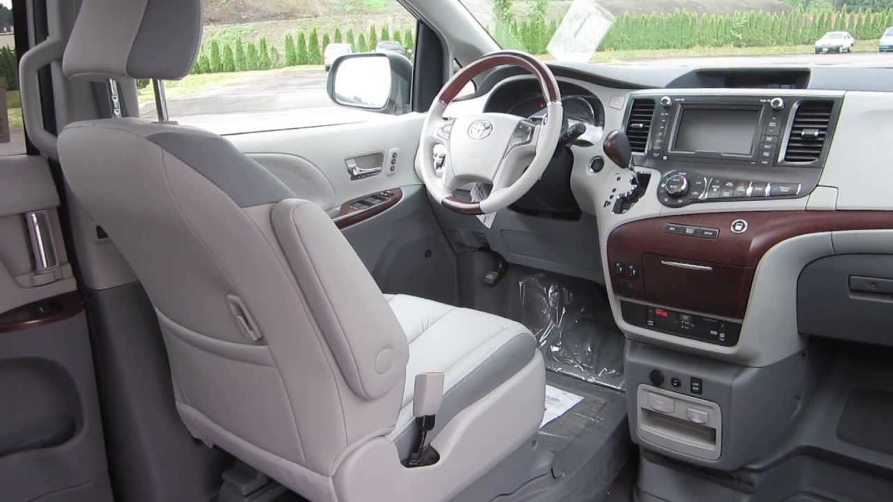 2013 Toyota Sienna, Blizzard White Pearl - STOCK# DS364690 - Interior