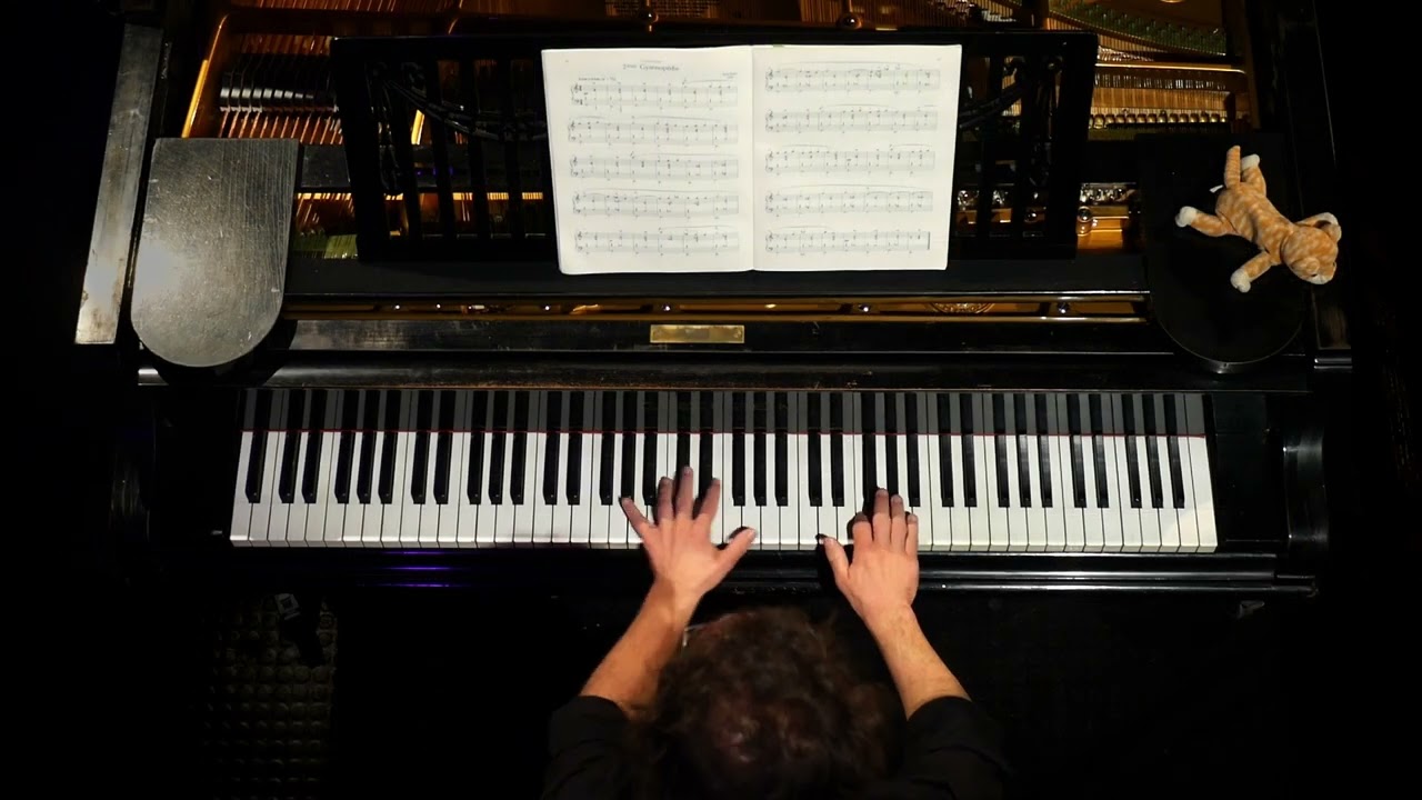 Erik Satie - 2ème Gymnopédie - zweite Gymnopedie • gespielt von Caspar Jörns