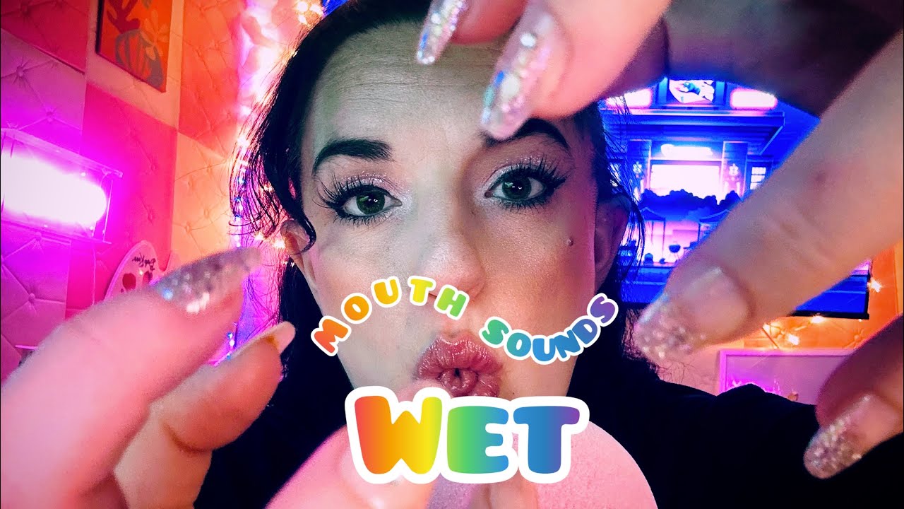 ASMR FAST AND AGGRESSIVE WET 💦 Mouth Sounds & Gum chewing w/ Tongue flutters