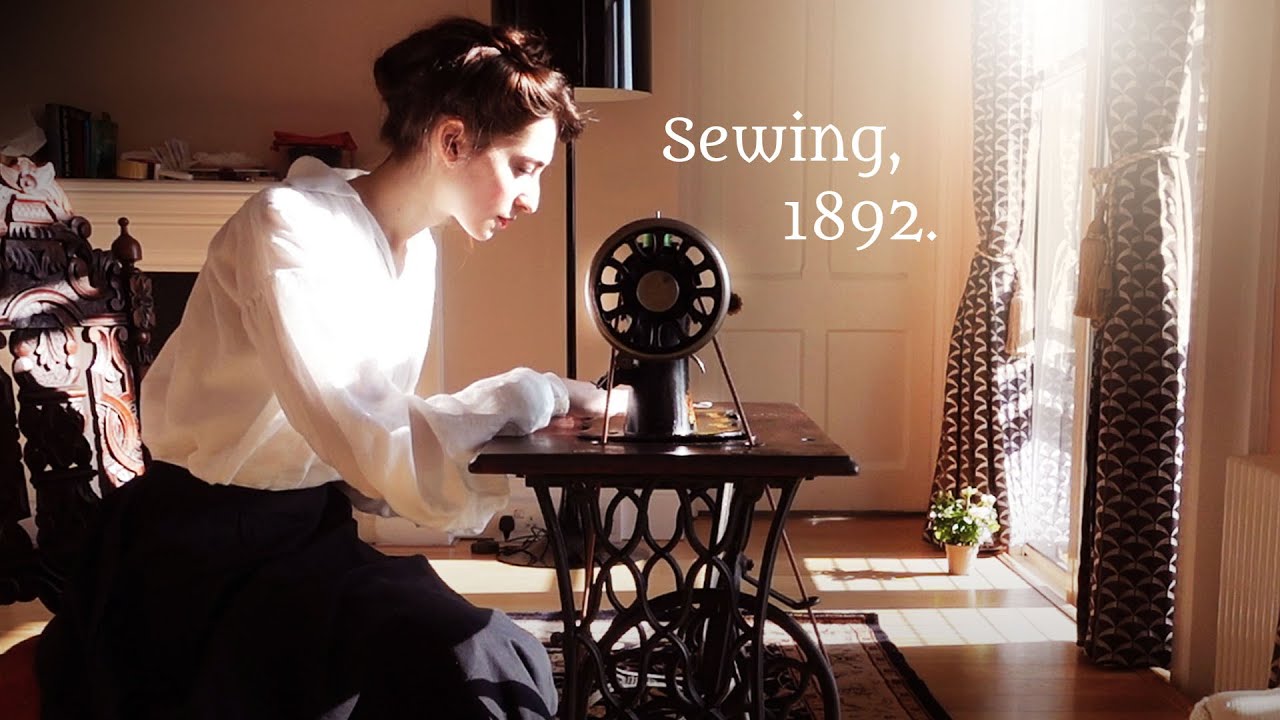 I bought a (Working!) Victorian Sewing Machine 😯 | 1892 Singer Treadle