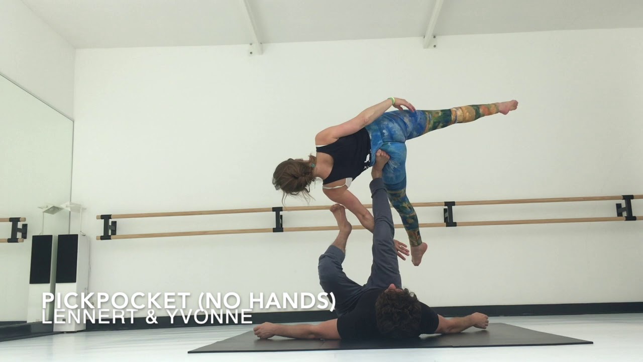AcroYoga - Clumsy Pickpocket  & Pickpocket (no hand version).