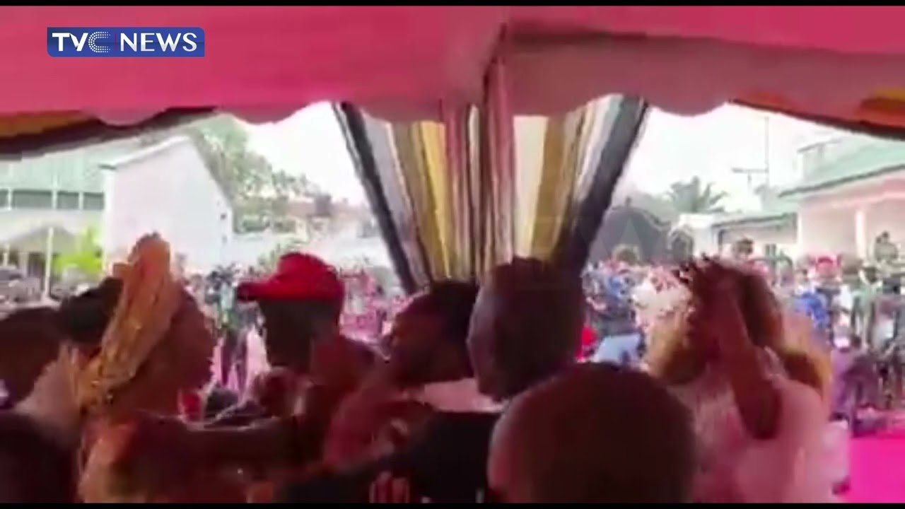 (FULL VIDEO) Bianca Ojukwu Slaps Obiano's Wife, Disrupts Soludo Swearing-In Ceremony