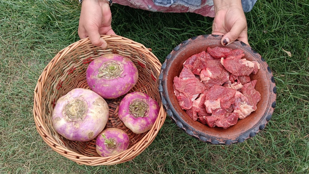 Рецепт мааз те гогдже по-кашмирски 😋 (мясо с репой)