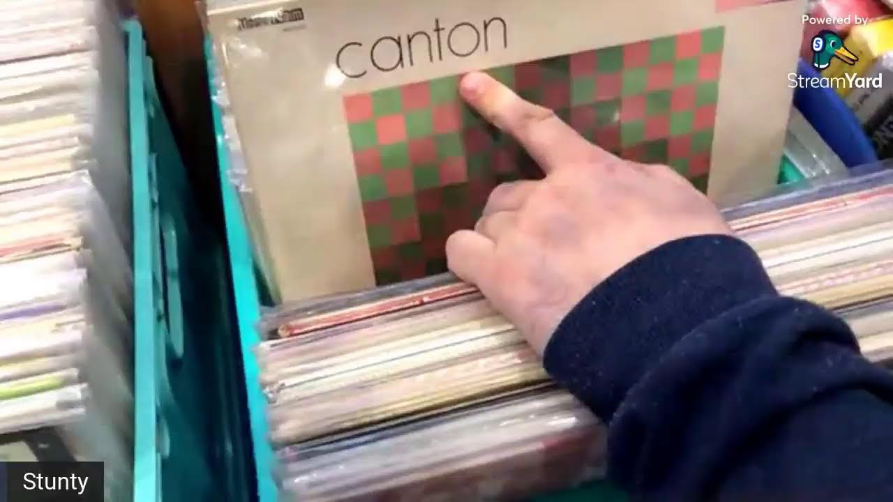 Live from the best recordbooth in the world!!! @Den Bosch, the biggest record fair in the same world