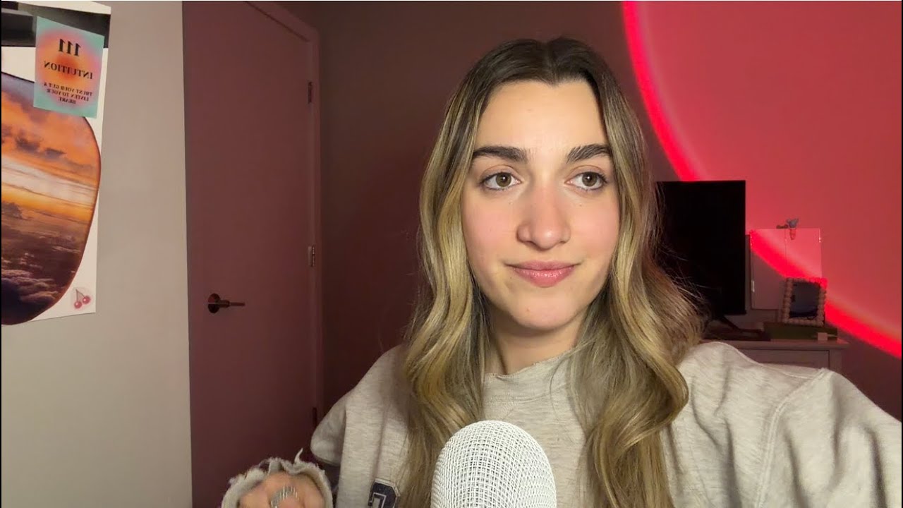 ASMR mall haul (in greek and english) 🇬🇷🇺🇸
