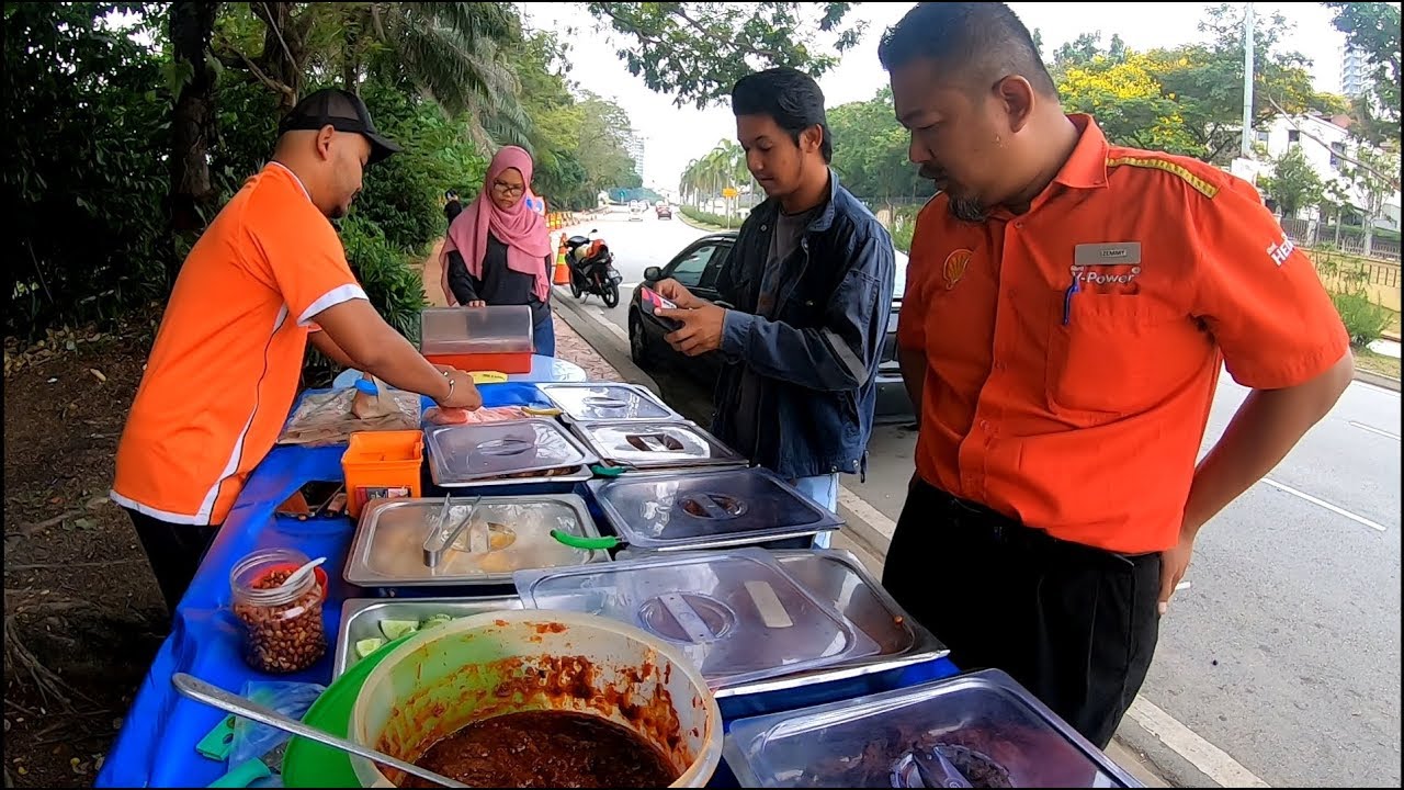 Nasi Lemak Pju1A/1 || Malaysian Street Food