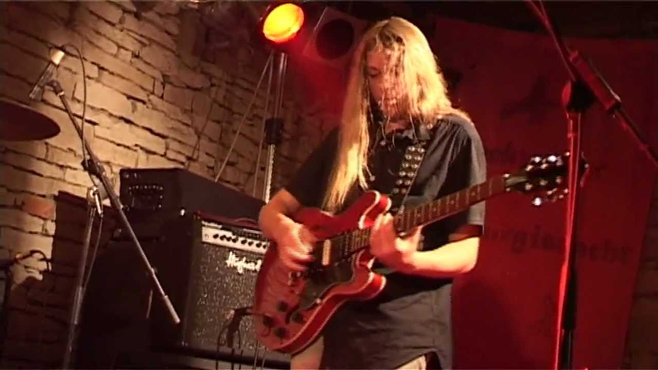 iNUTERO - Help me (Ten Years After cover)