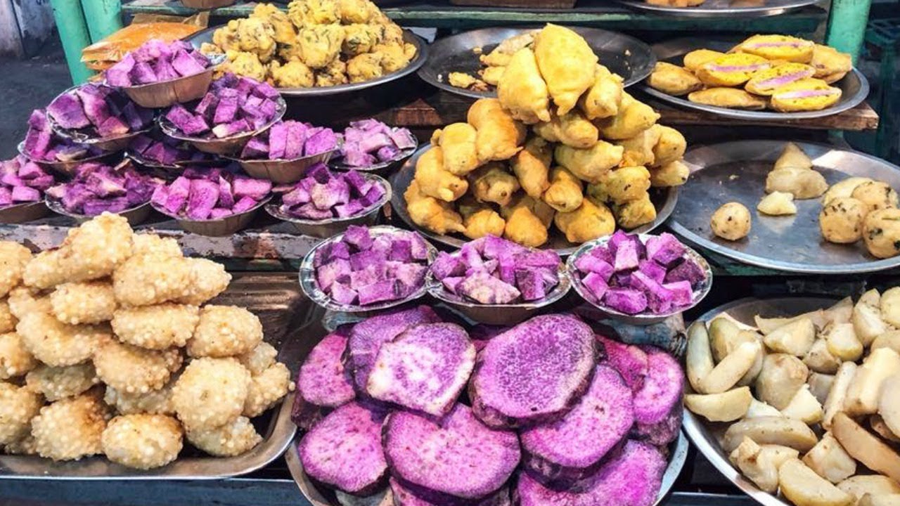 Food in Nathdwara Shrinathji | Udaipur Food | INDIAN STREET FOOD