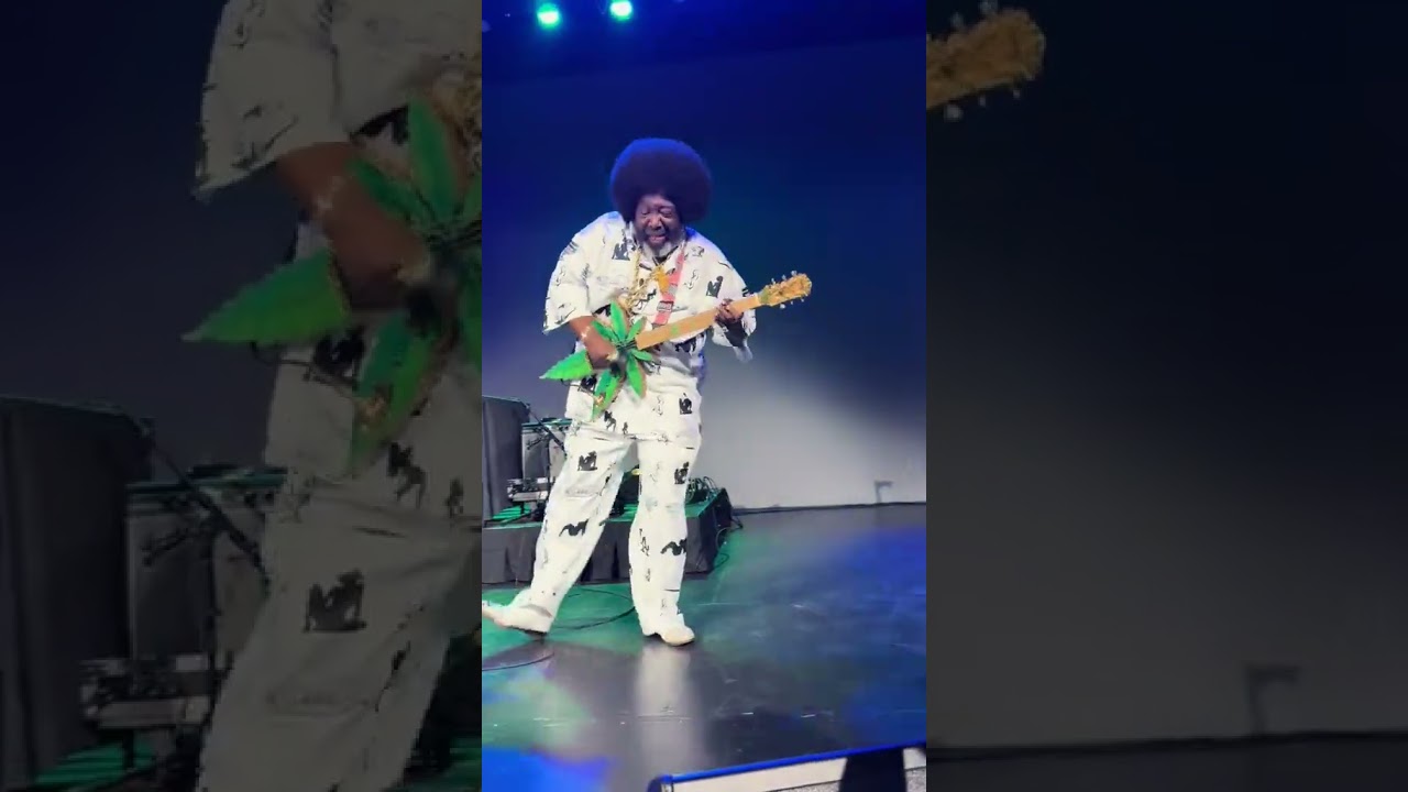 Rollin&rsquo; Afroman live in Fontana, California. Small venue, packed crowd, raw energy