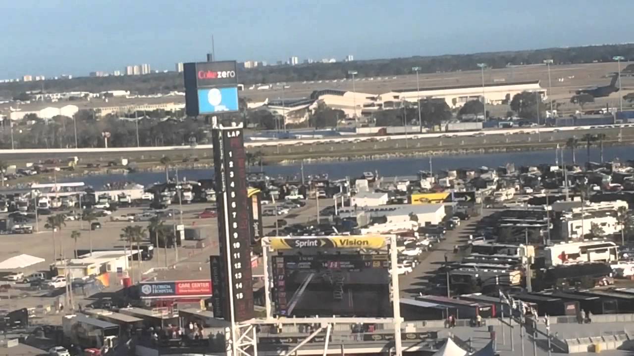 2016 Daytona 500: Final 3 Laps from Grandstands