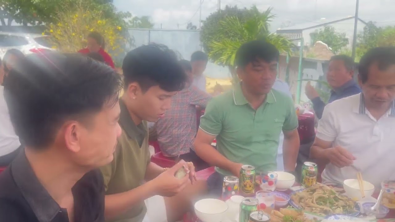 Giổ ba ngày 25 tháng chạp 
