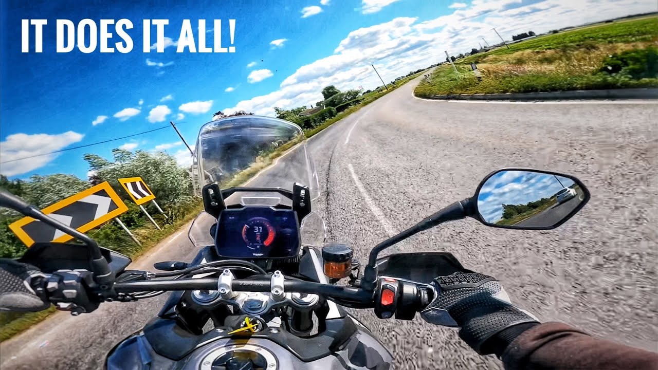 THE NEW 2025 TRIUMPH TIGER 900 GT PRO! A DO IT ALL MOTORBIKE! [REVIEW]