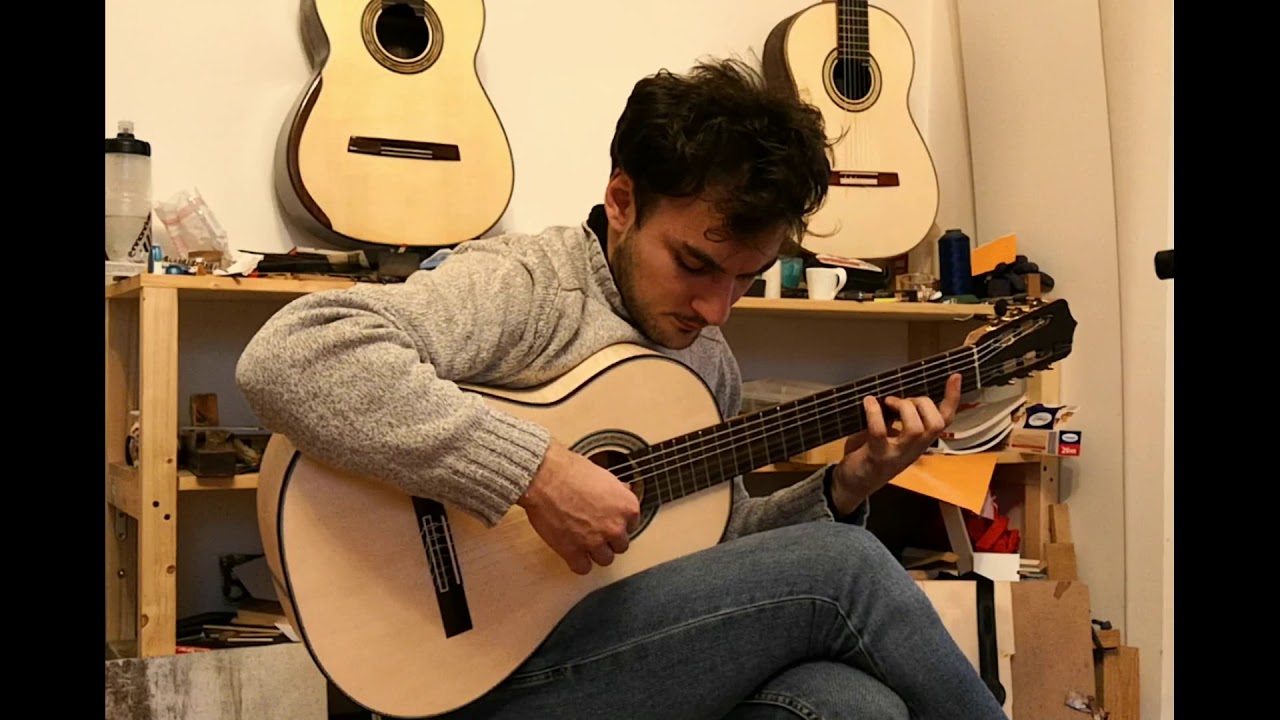 Maple Torres, silver tornavoz, Valseana, nylon strings.