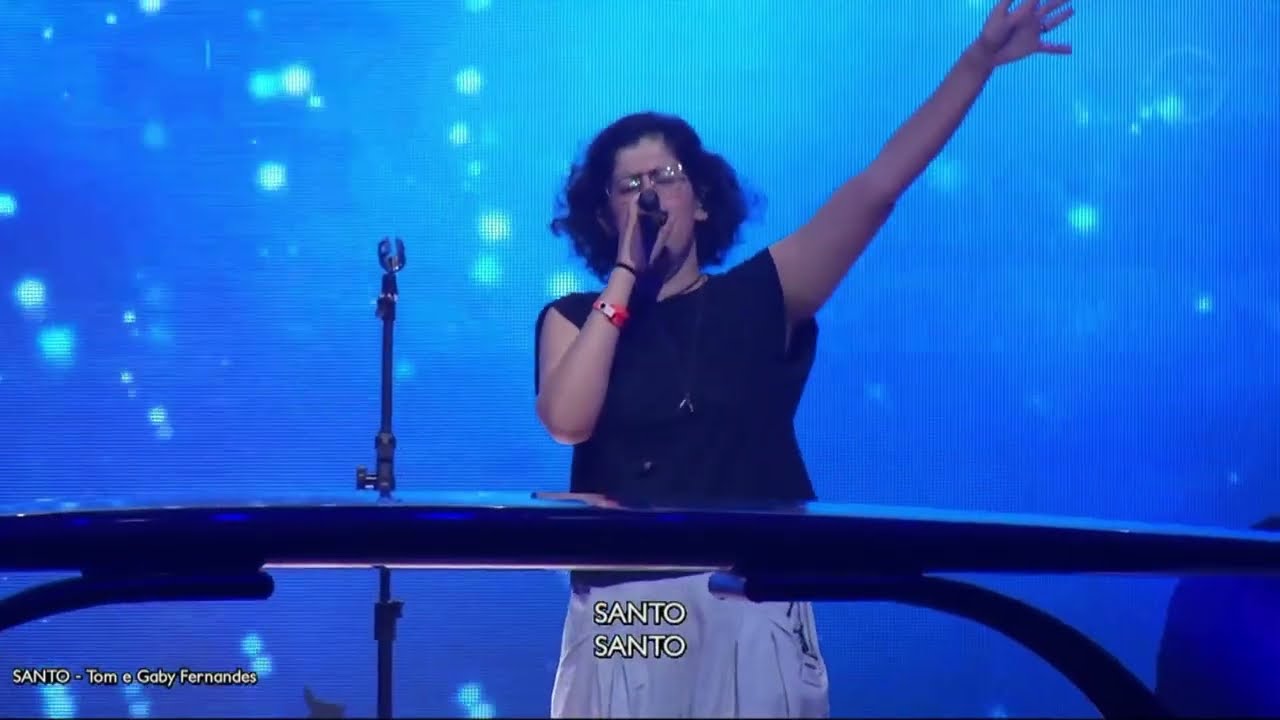 SANTO | TOM E GABY FERNANDES