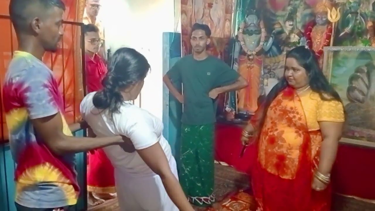 🔴දෙවොලේ හුකියාගෙන ආපු යක්සදිස්ට් බලවෙග කොහොමද බලන්නකො මැණියන්ගේ ඉදිරියේ දනගසා පිහිට ලබනවා 0767234534