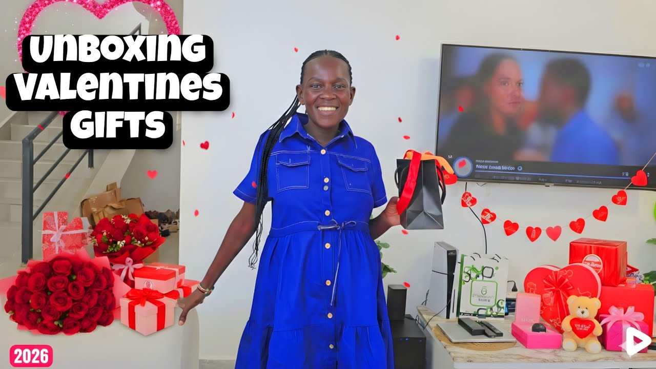 Everything My Husband Got Me For Valentines Day😍(UNBOXING VALENTINE MY  GIFTS).-Dem Wa Facebook 