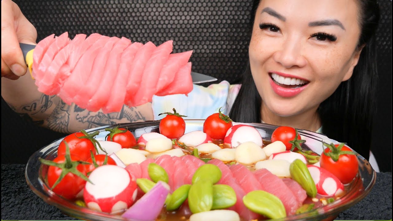 IF ITS NOT SALMON ITS TUNA SPICY SALAD (ASMR EATING SOUNDS) LIGHT WHISPERS | SAS-ASMR