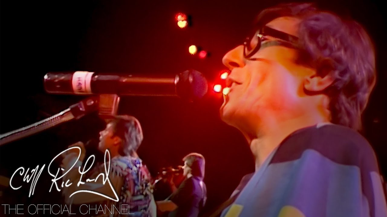 Cliff Richard / The Shadows - We Don’t Talk Anymore (Together 1984)