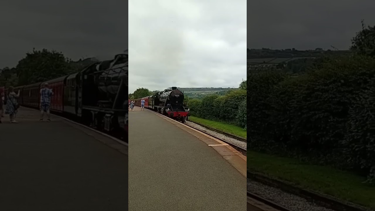 48305 Barks past Oakworth with a whistle #britishrailways #train #kwvr #trainwatching