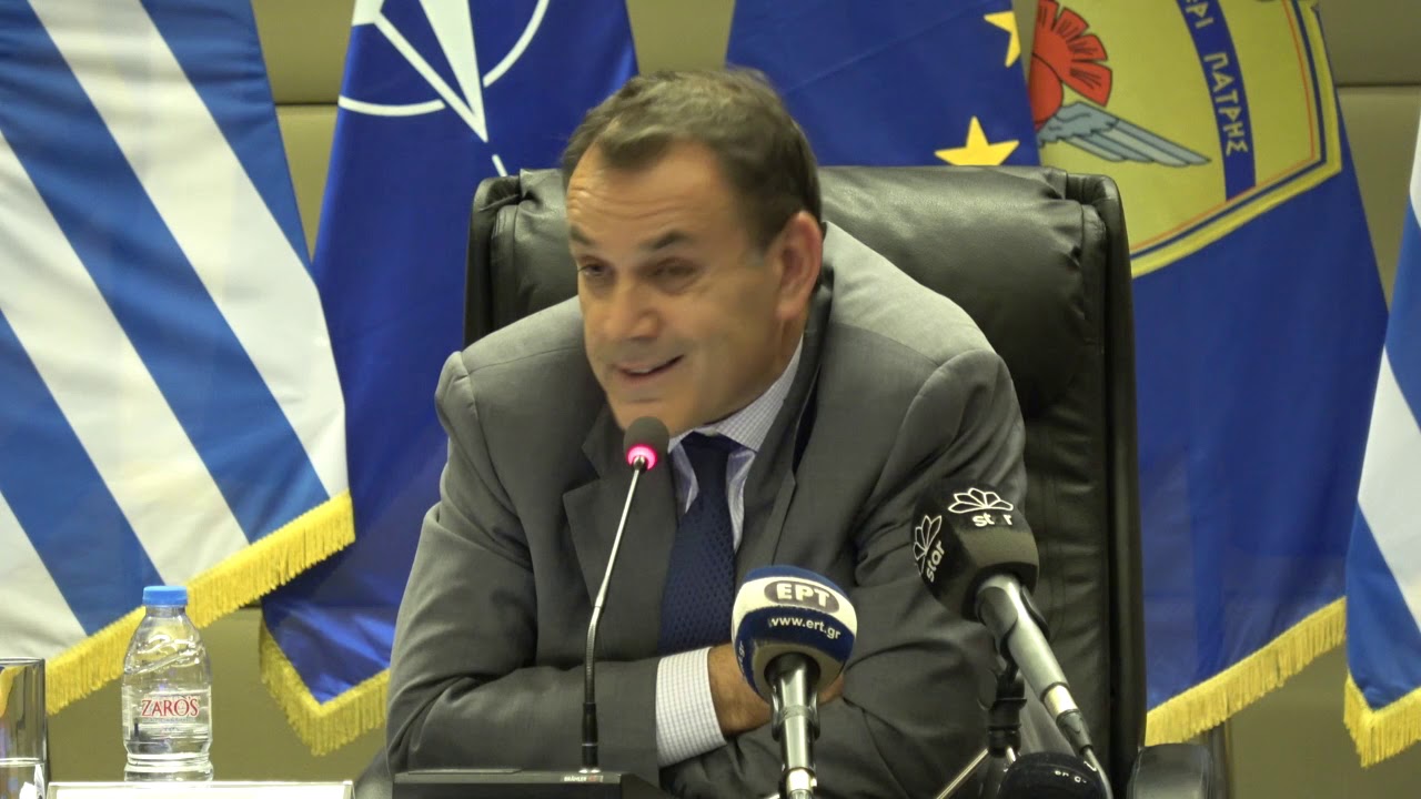 Ο ΥΕΘΑ Νίκος Παναγιωτόπουλος στη βράβευση του 691 ΒΕΒ