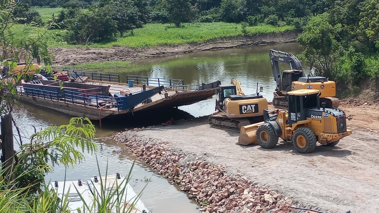O TRABALHO PARA P&Ocirc;R A BALSA NO RIO CURU&Ccedil;A VAI AT&Eacute; A NOITE/ BR-319🇧🇷 LOCAL ONDE OUVE A1 QUEDA D PONTE