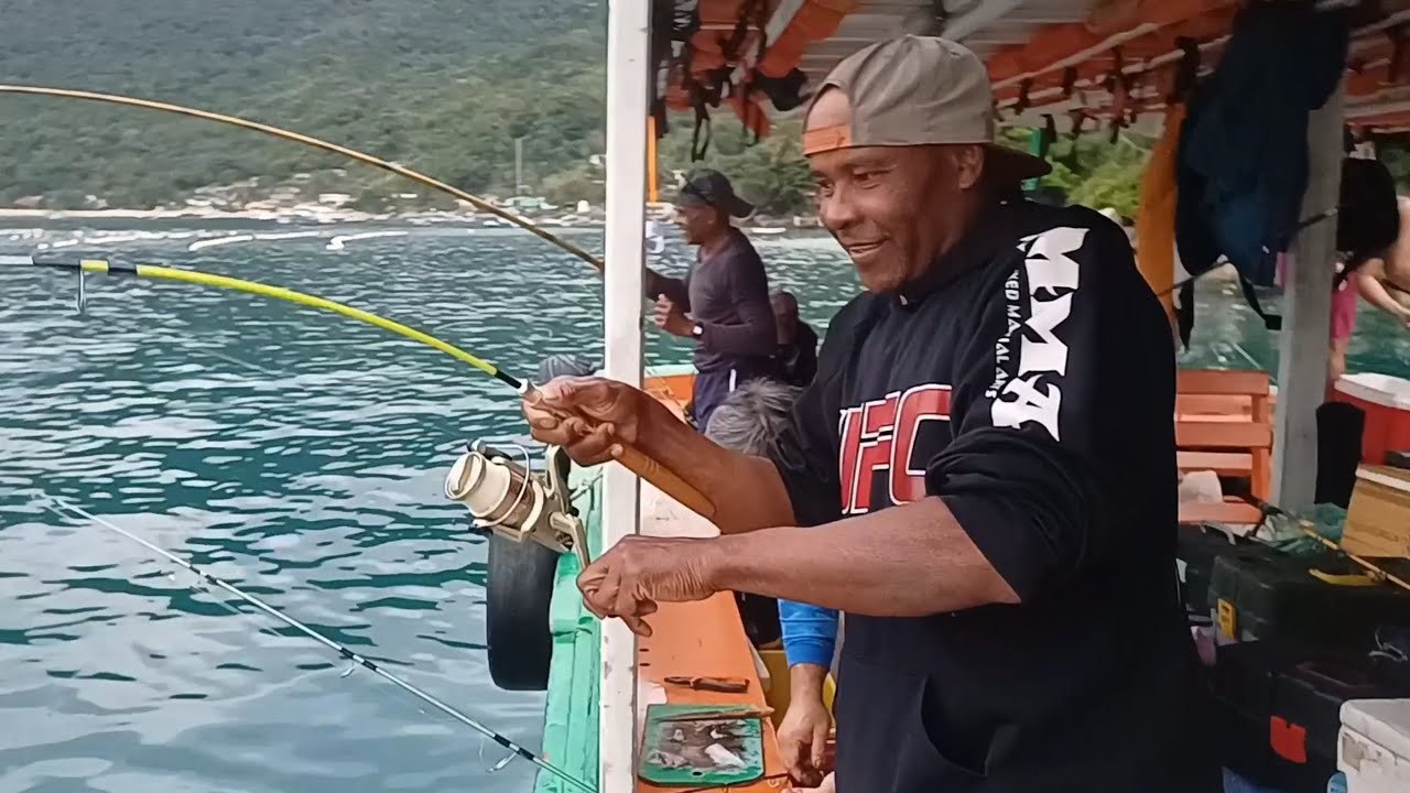 Bastidores da pescaria em Angra dos Reis! cenas inéditas de mais de 100 quilos de peixe!! muito top!