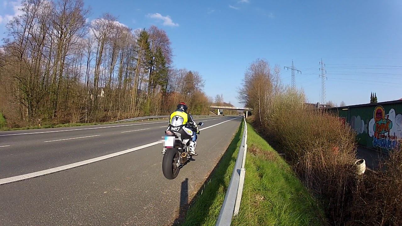 Soundporn BMW S1000RR (Cobra SPX exhaust)