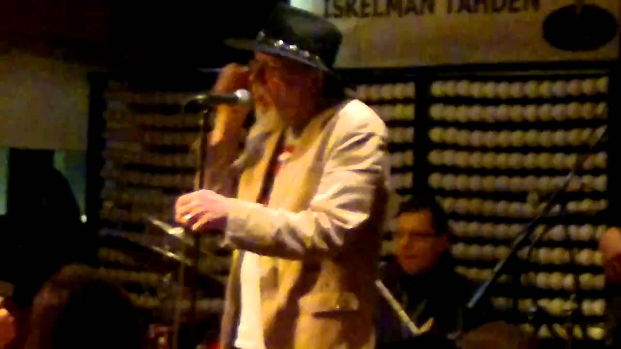 Topi Sorsakoski & Kulkukoirat - Valtatie 66 (Hotelli Karelia 4.3.2011)