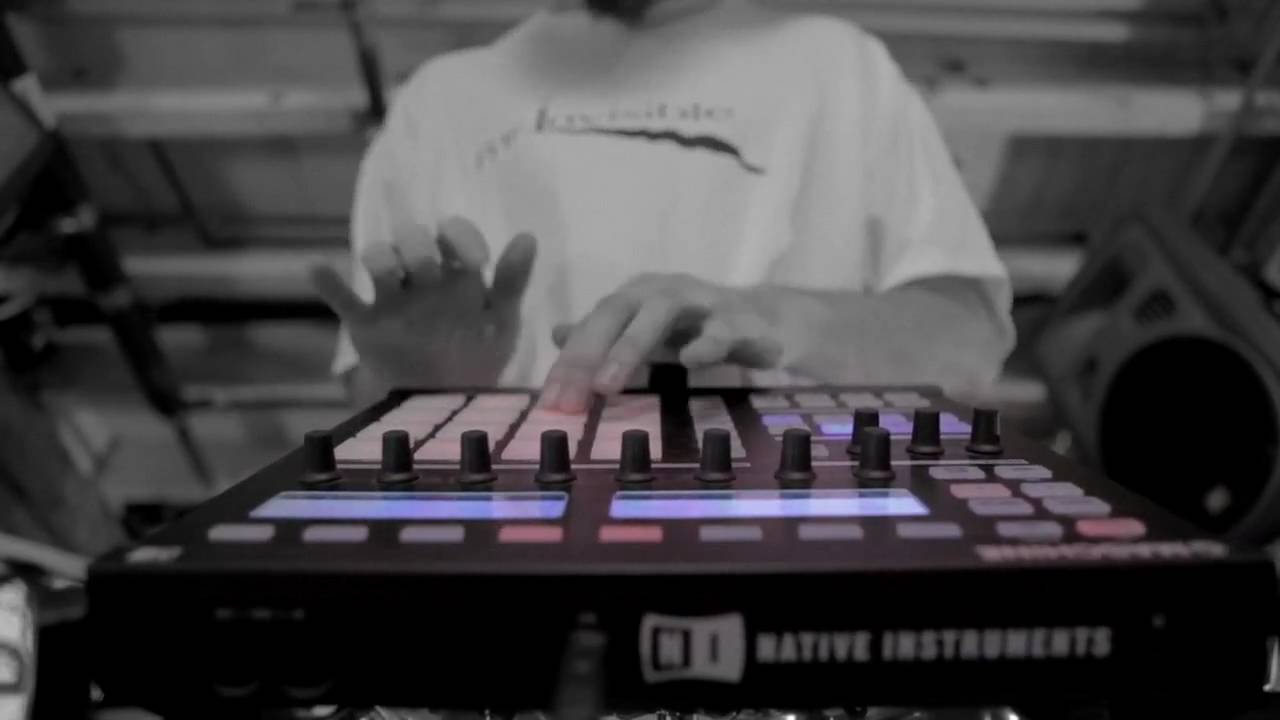 Джастин Асвелл сводит с ума сольное выступление с MASCHINE | Native Instruments