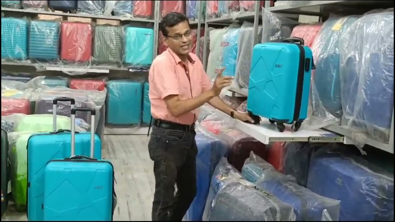 SAFARI PENTAGON TROLLY||PAHWA ATTACHIE HOUSE