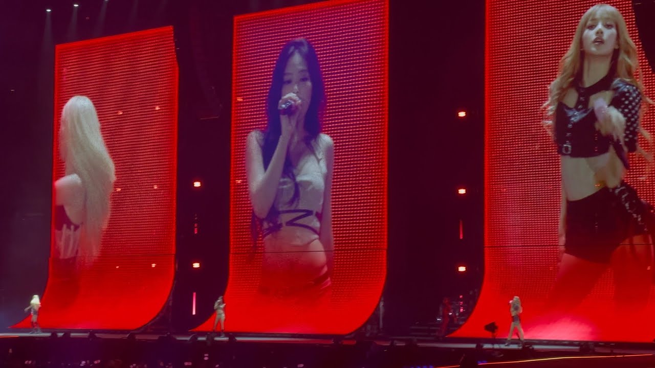 BLACKPINK - Playing With Fire & Shut Down [DEADLINE WORLD TOUR 2025 LA Day 1 Sofi Stadium]