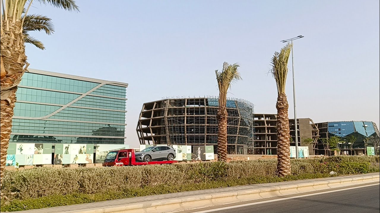 استكمال جولة منطقة الداون تاون بالعاصمة الإدارية الجديدة