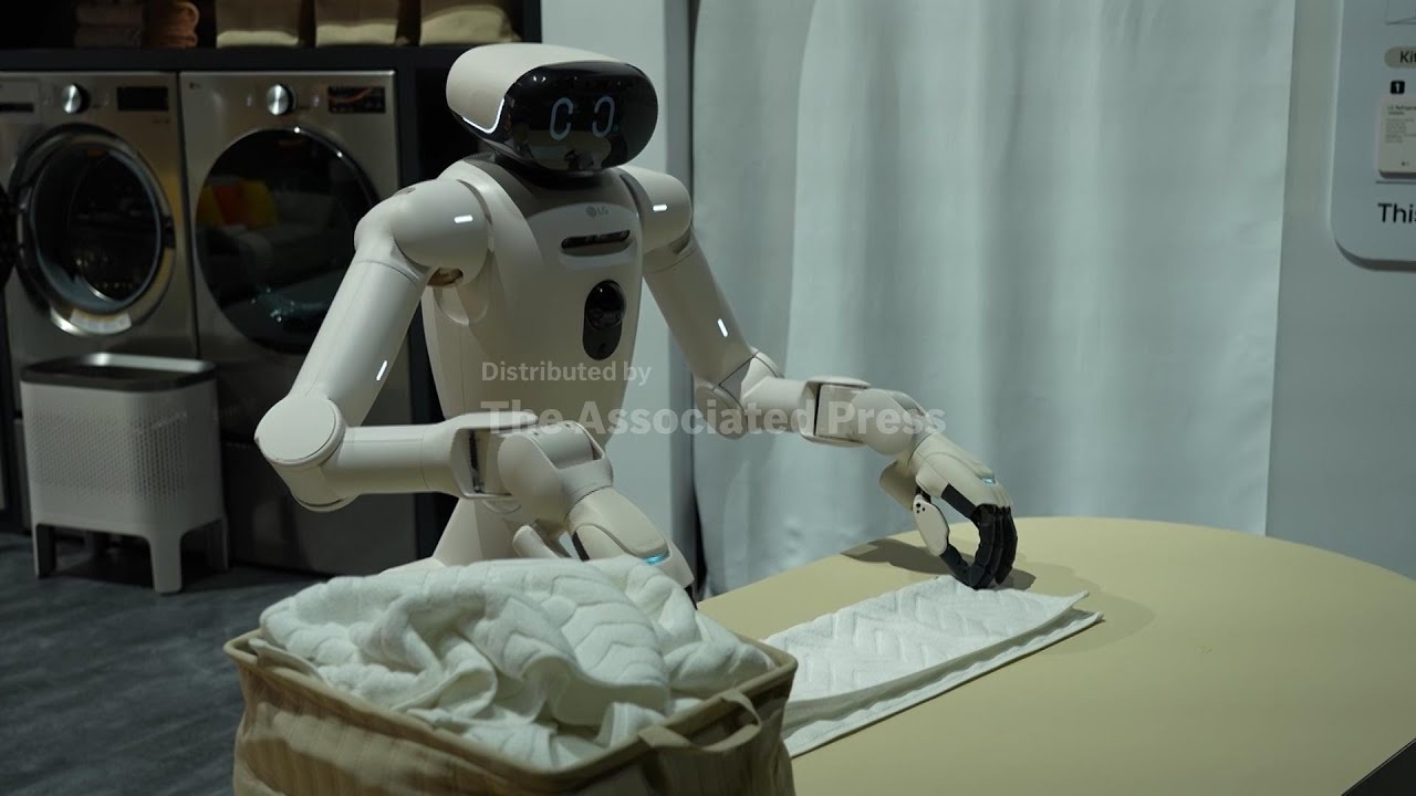 LG's new laundry folding robot makes its debut at CES