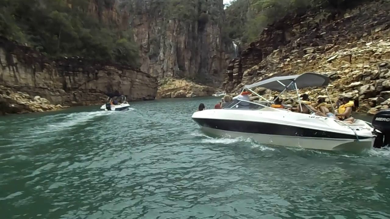 Passeio de Lancha nos Canyons de Capit&oacute;lio com Rotas do Mundo 72
