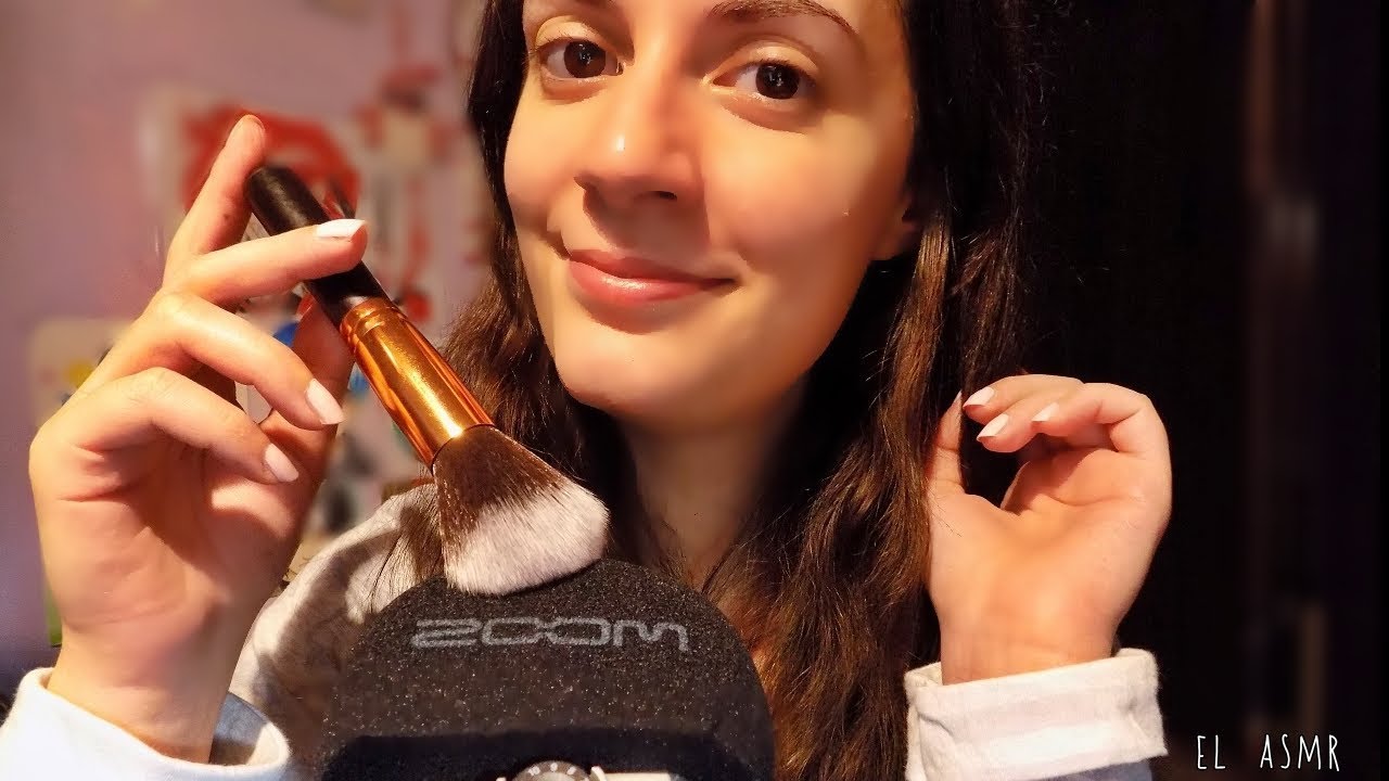 ♡ASMR español♡ Brushing,tapping,tomatito y más.♥ (Susurros)