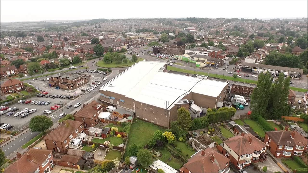 phantom 3 pro - fly around Crossgates Leeds