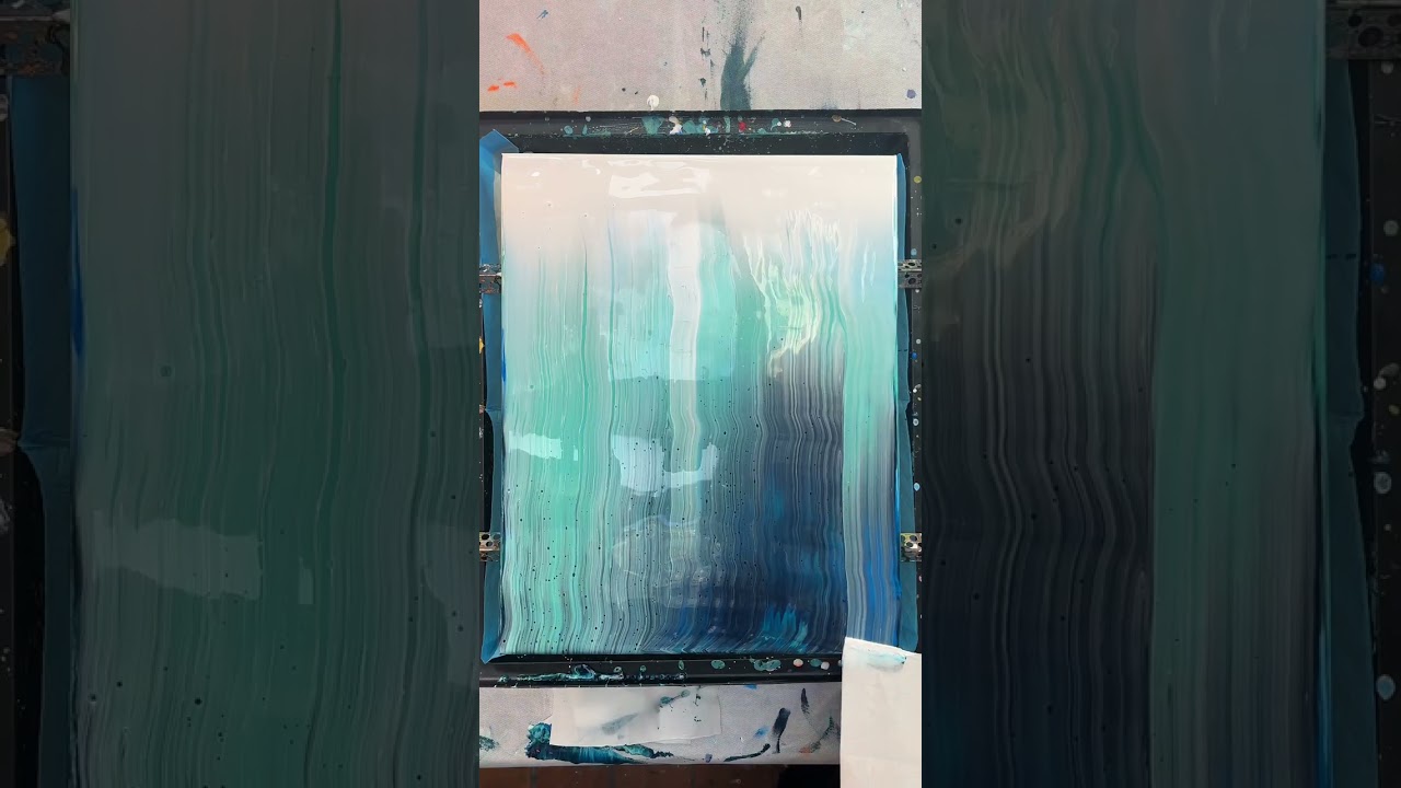 Acryl Pouring Swipe