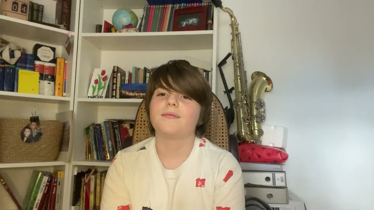 @PedroTuber y Alicia en el país de las maravillas, de Lewis Carrol. 