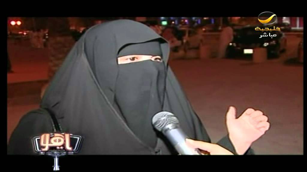اراء المواطنين في قياده المرأه السعودية للسيارة