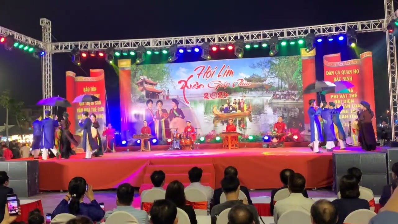 Nhà hát quan họ Bắc Ninh biểu diễn tại hội lim 2024