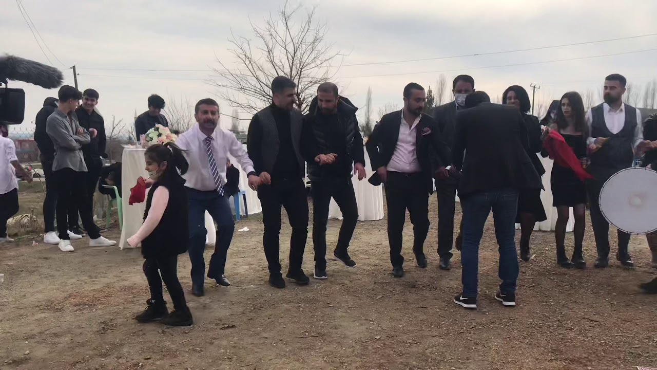Diyarbakır eski foklor hocası mehmetşah yavuzkılıç’ın oğlunun silvan(derun) köyünde nişanı