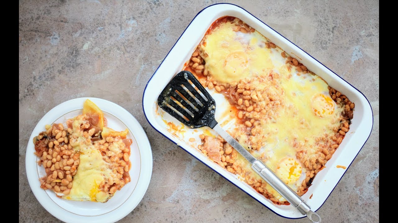 Unofficial Slimming World All Day Breakfast Traybake | Tastefully Vikkie