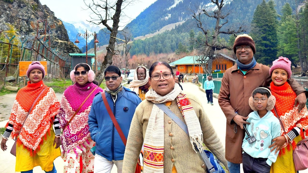 ভয়ঙ্কর পথ পেরিয়ে পৌঁছলাম আরু ভ্যালি। সৌন্দর্যে ঘেরা নিস্তব্ধতা আর লিডার নদীর কলতানে কষ্ট সার্থক হল